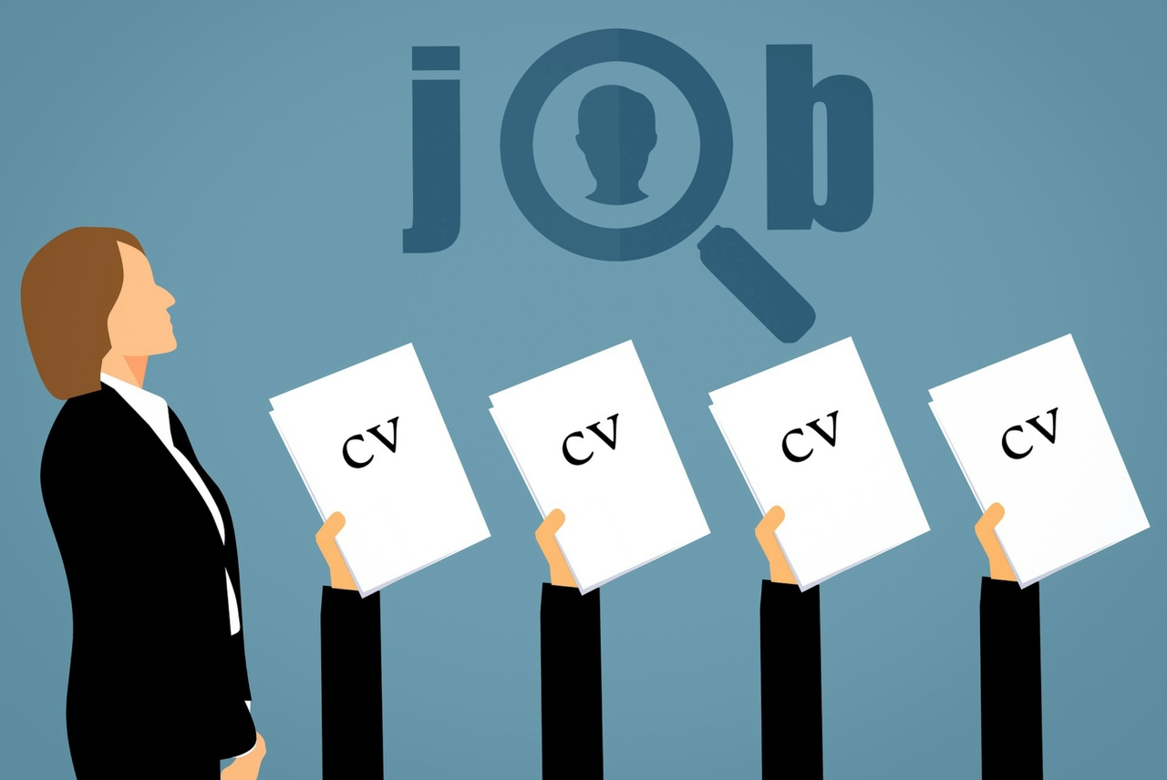 Top 10 CV Writing Tips to Land Your Dream Job